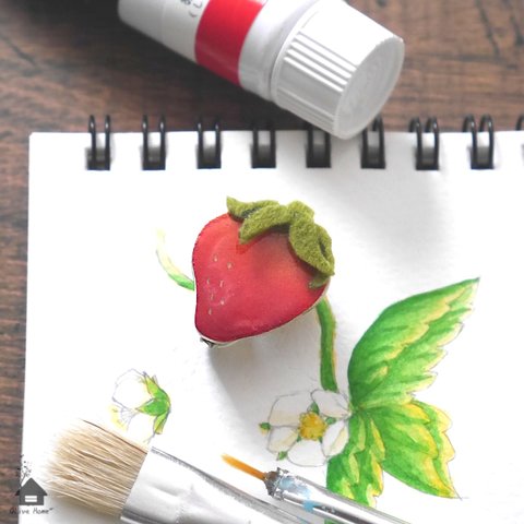 ｢絵に描いた苺｣なブローチ