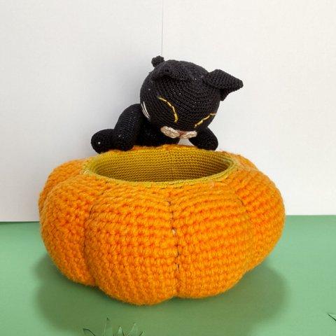 黒猫とかぼちゃの小物入れ
