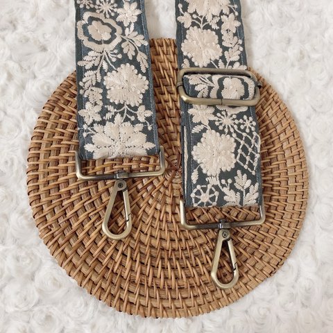 インド刺繍リボン ショルダーストラップ／ショルダーベルト／スマホストラップ 《調節可能》