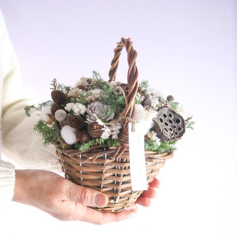 (冬の新作）white Christmas basket　クリスマス　ドライフラワー　リース