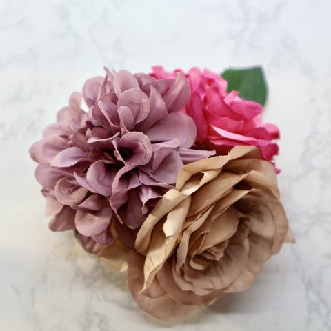フラメンコ花髪飾り:フローレス(ピンク、淡いパープル、ベージュのブーケ)