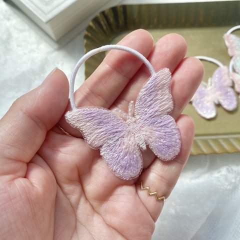 キッズ 刺繍 バタフライ ヘアゴム 2本セット lilac