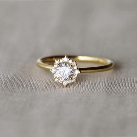 〈K18・プラチナ〉アップグレード◇エンゲージリング◇ crux 〈クラクス〉0.3ct 婚約指輪　ブライダルリング　18金　プラチナ<VR095>