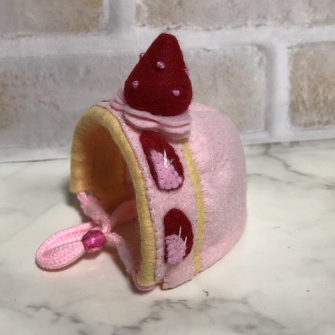 イチゴのショートケーキ帽子🍓イチゴクリーム