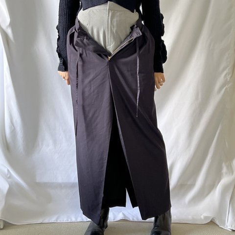 重ね着風スカート〻インナーパンツスカート　ボトム　個性派スカート【boundary】navy layered skirt [230817-SK01]