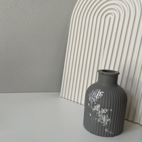 NO.46 花瓶 ツボ型 Darkglay×銀箔 【1点物】
