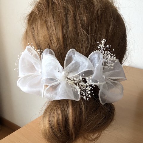 ウエディング　ブライダル　結婚式　ヘッドドレス　ヘアアクセサリー　髪飾り　花　ブライダルアクセサリー