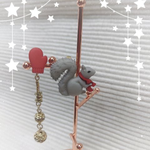 🎄クリスマス🐿️りすピアス（りすと手袋）