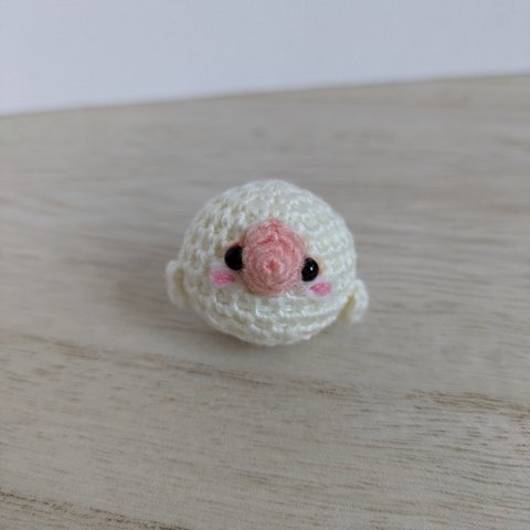 あみぐるみ　ちび とり　ころころサイズ　白文鳥　ストラップ　ハンドメイド　小物