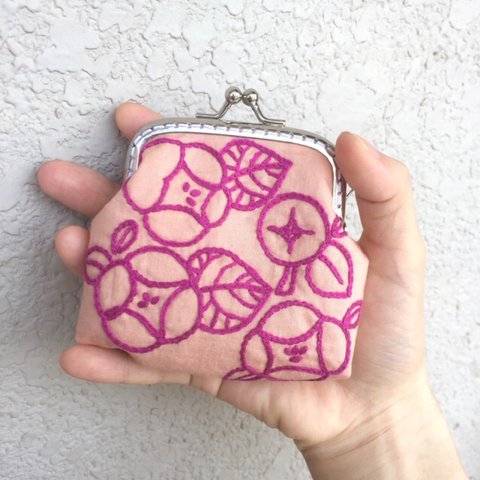 花刺繍がま口  ポーチ［ピンク×ピンク］