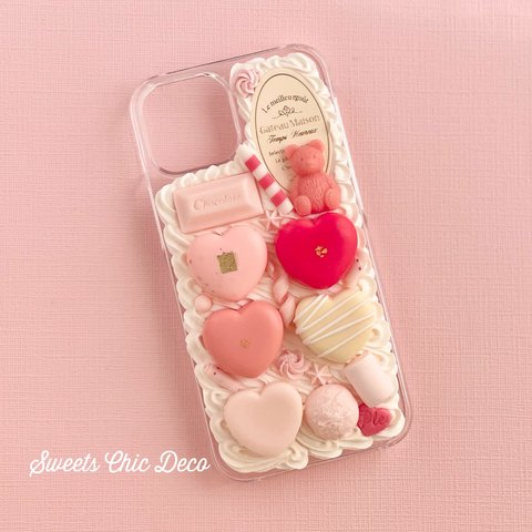 かわいいストロベリーチョコとホイップのiPhone13miniケース