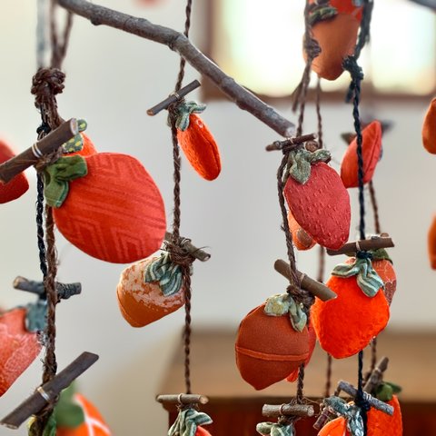 【和三の風】渋柿の吊し飾り