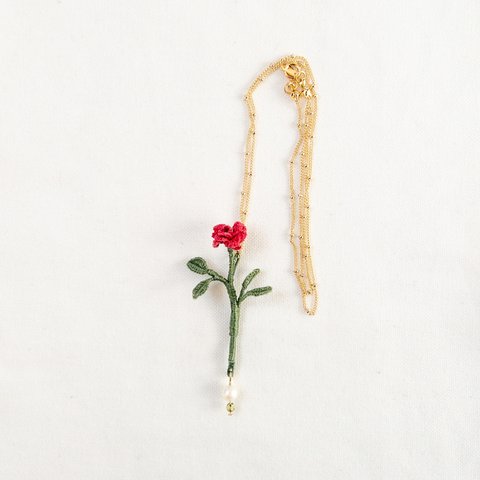 薔薇のネックレス