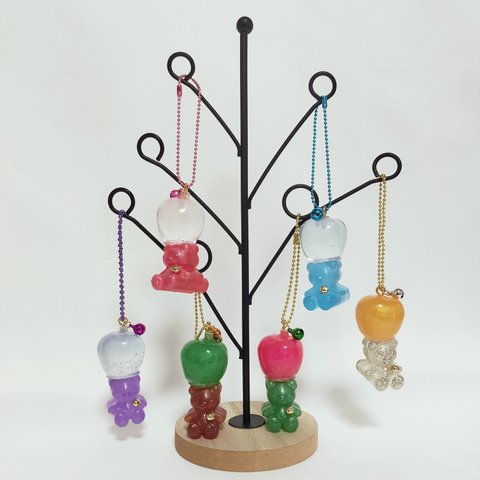 【送料無料】装飾品　ミニりんごとテディベアのツリー型置物/ストラップ　