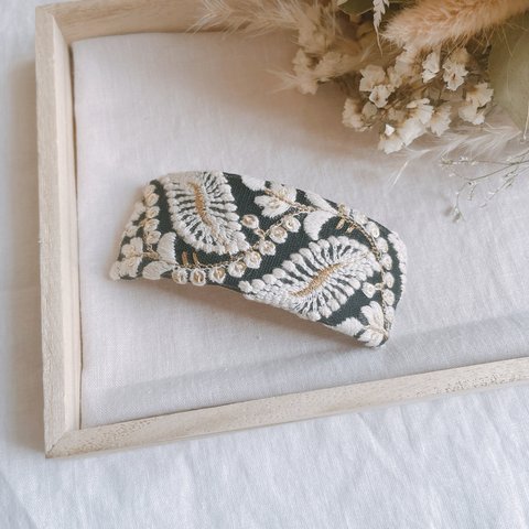 インド刺繍リボンのバレッタ