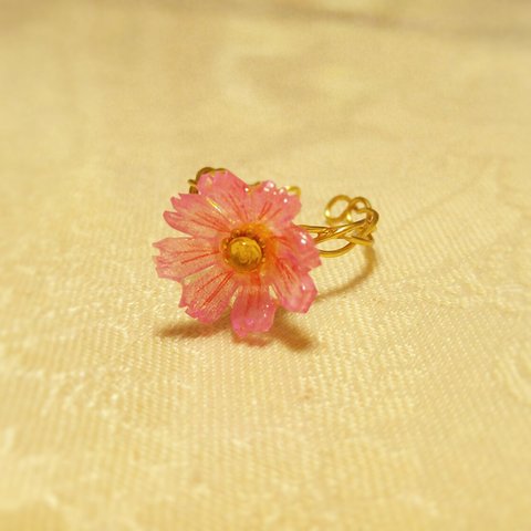 ナチュラルさんの為の繊細なコスモスのリング/ピンク秋桜