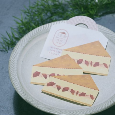 チーズケーキの小さなメッセージカード