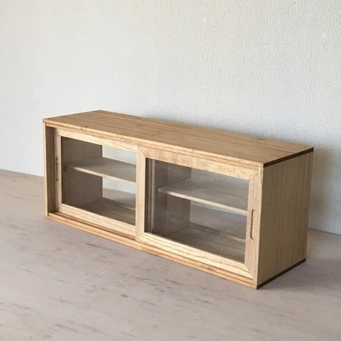 ［サイズオーダー可］木製 2段 ガラスケース ショーケース 小さな食器棚 卓上サイズ 