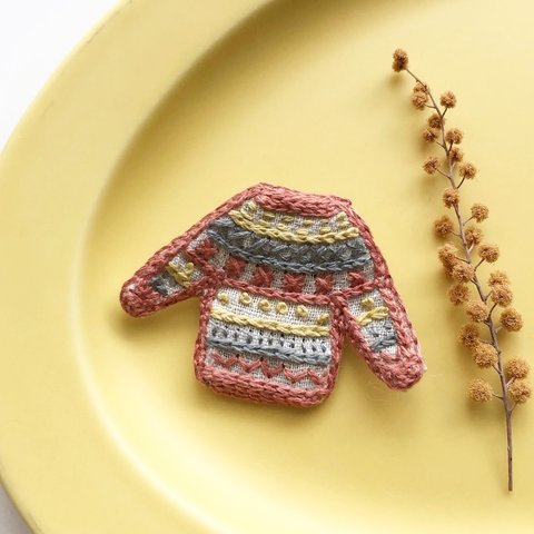 送料無料☆北欧風☆刺繍ニットデザインブローチ