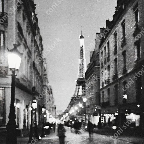 パリの夜景のイメージ、レトロ、モノクロ、アート、古びた写真　conistock_77297_02