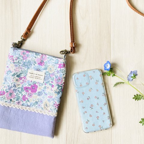 お散歩　スマホポシェット　ポシェット　布　花柄　ほっこり　かわいい　リバティ花柄　アウトドア お散歩　お迎えに　お買い物　お出かけ　旅行　スマホポーチ　大人　子ども 　デイサービス　母の日