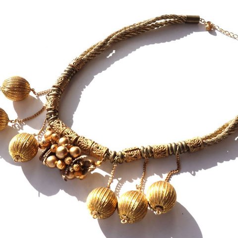 80s vintage gold tone ethnic necklace