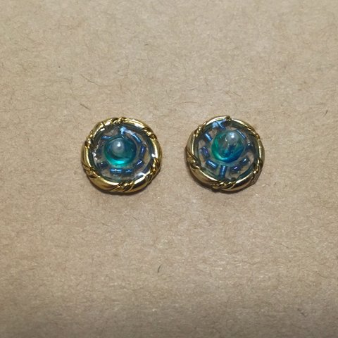 サークルレジンビーズピアス(blue)