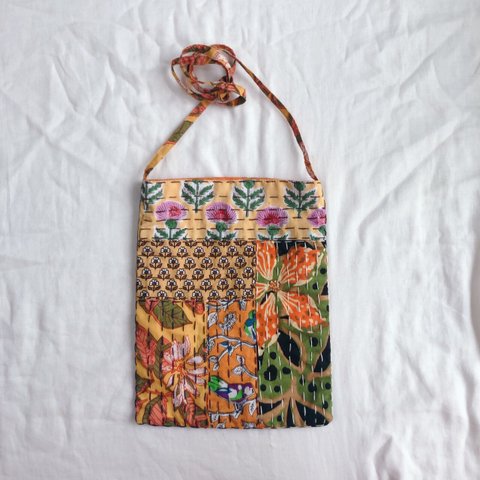 kantha quils sacoche (yellow)