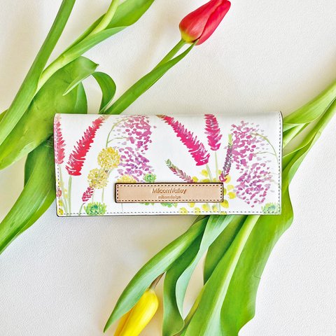 【Flowers】牛革の薄い長財布 ピンク　イエロー　グリーン　レザー　本革　花　ボタニカル　植物