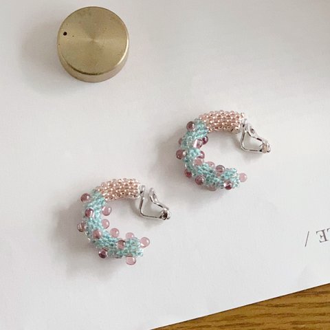  \new!/  グレージュカラー　葡萄色((SS))/ beads crochet Ctypeフープイヤリング／ピアス