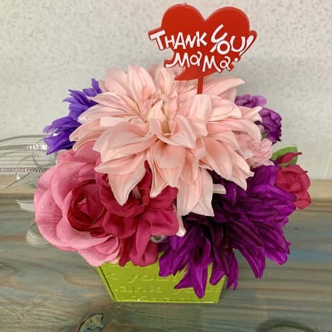 Mother's day グリーンThank you!Tin Vase フラワーアレンジメント