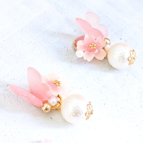 桜と蝶の耳飾り ピアス イヤリング