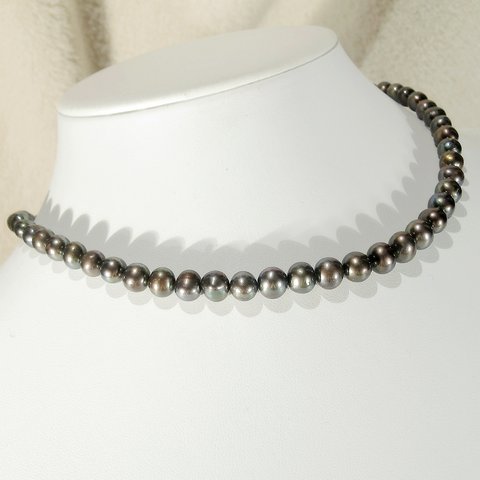 8-6mm本真珠（淡水パール）のネックレス（マグネット、強い照り、縞無し、マルチカラー、6月の誕生石）