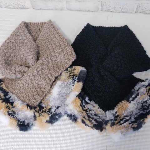 手編みの三毛猫ミニマフラー