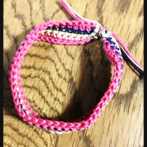 手編みミサンガ風カラフルブレスレット ピンク系