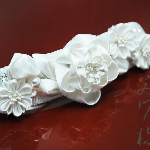 髪飾りバレッタ‐white bouquet rose‐つまみ細工
