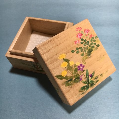 リング箱(可愛い草花)