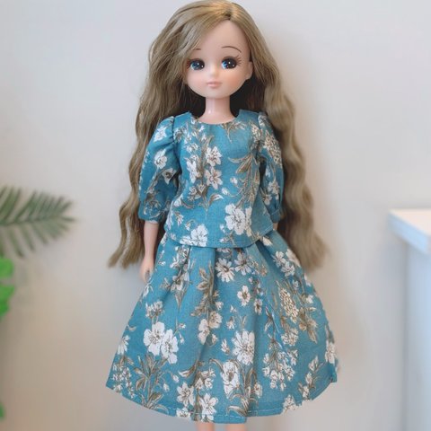 リカちゃん服♡ふんわり袖花柄ブラウスとギャザースカートのセット♪