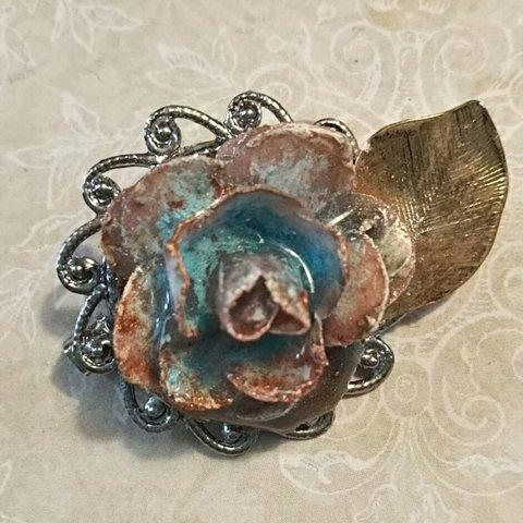 Ｂlue Rose brooch💞💟🍀🌟ヾ(´ー｀)ノ🌟🍀💟💞