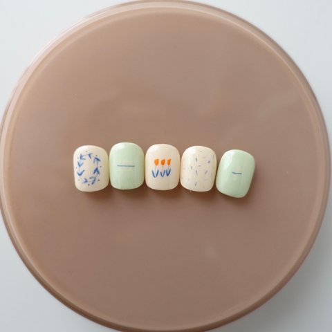 nail tip tulip /北欧ネイル/カジュアルネイル/ショートネイル