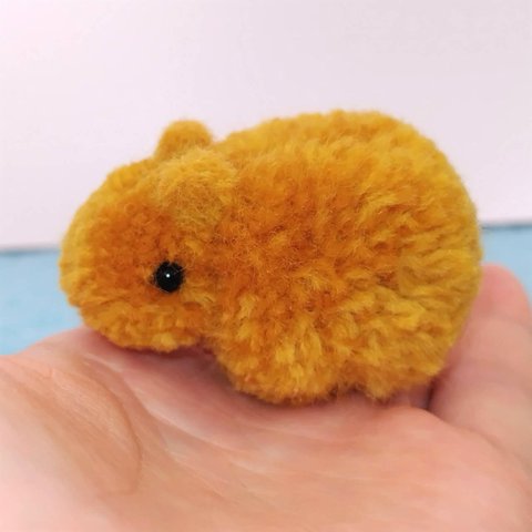 カピバラ ぬいぐるみ ハンドメイド ぽんぽん 小サイズ