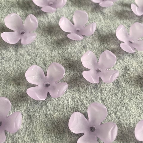 【30pcs】樹脂フラワー　フラワーパーツ　花　花びら　花座　フラワー　アクリルパーツ　マット　パープル　紫　カボション　エンドキャップ　樹脂パーツ　アンティーク風
