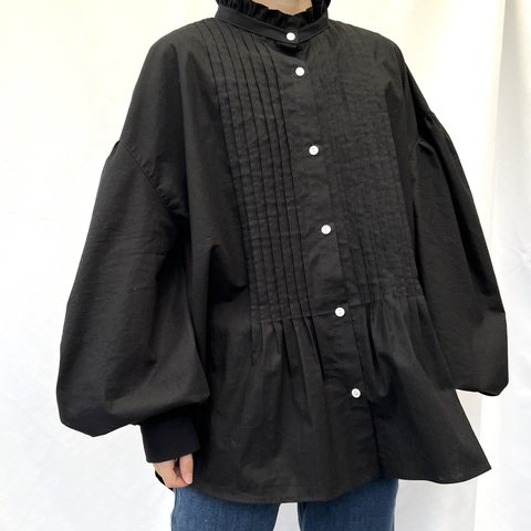襟フリルのゆったりピンタックブラウス バルーン袖 コットン100% 長袖 ブラック