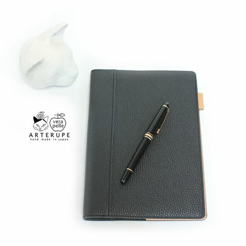 黒革の猫手帖 A5ノート ほぼ日手帳 本革カバー・シュリンクレザー使用