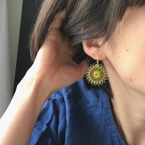 ひまわりの咲く頃　ピアス / イヤリング / ノンホールピアス