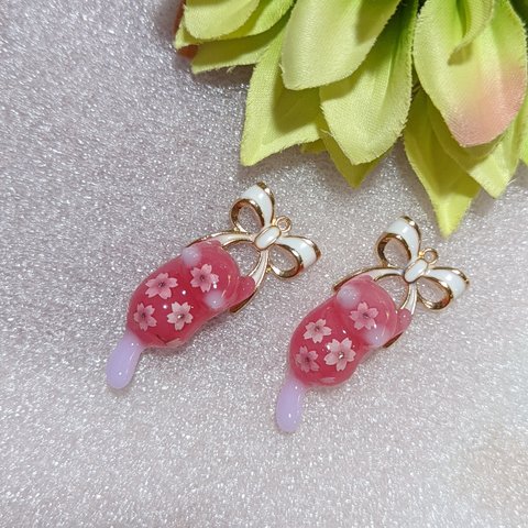 春🌸リボンと桜🌸じゃれ猫ちゃんイヤリング&ピアス