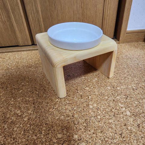 ペット　フードスタンド　フードテーブル　木製　餌台　餌入　水入れ　ご飯台