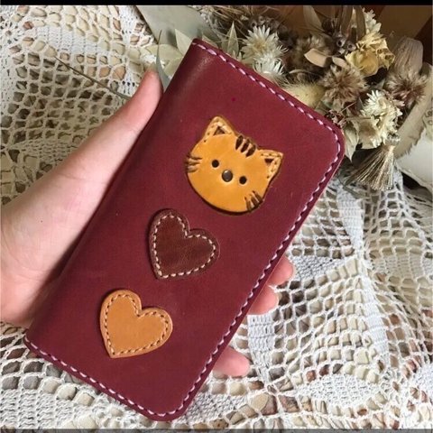 本革ねこスマホケース♡手帳型 スマホカバー 韓国 ハート 手縫い アーガイル 左利き仕様可能 iPhone対応 猫 ねこ