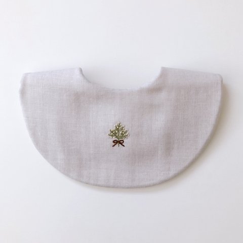 ＊刺繍スタイ＊ かすみ草