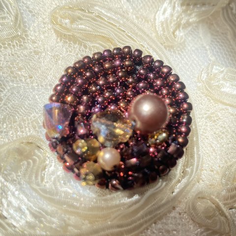 ビーズ刺繍　mini circle broach  【pink gold】